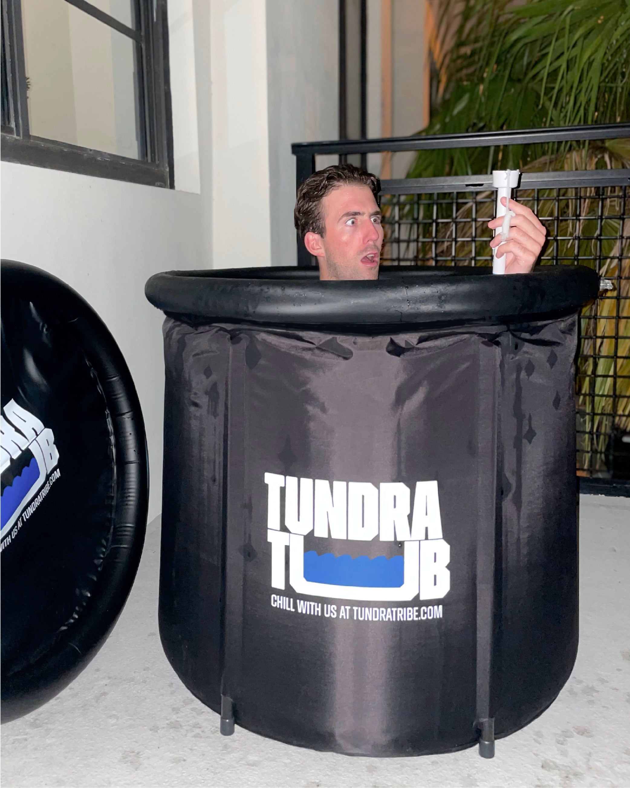 TUNDRA TUB XL Plunge Pod